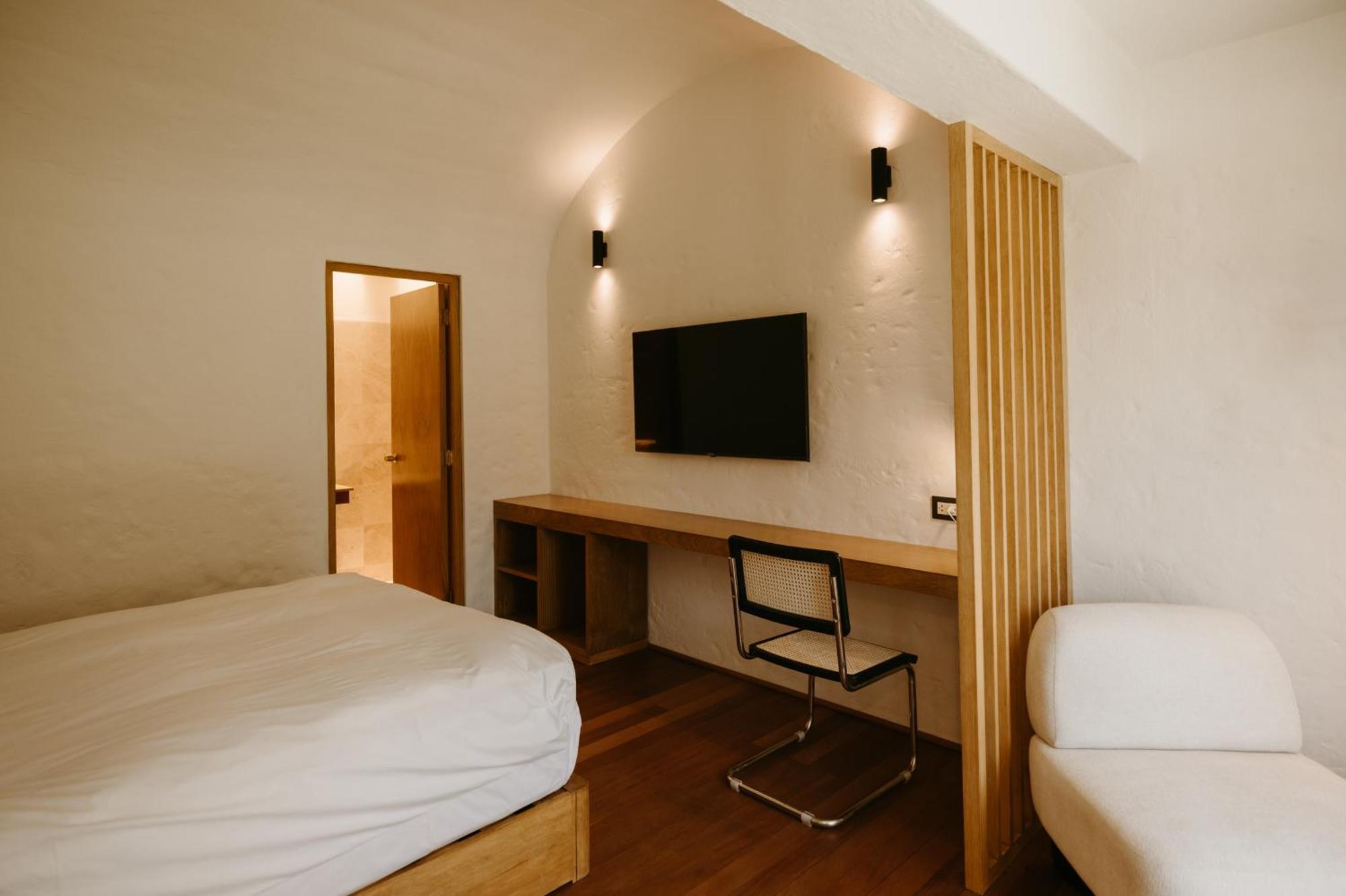 Hotel La Del Puente